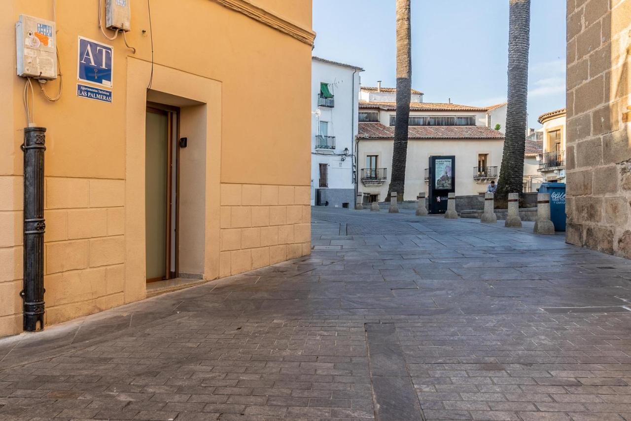 Apartamentos El Patio Plaza Santa Clara Caceres Exterior photo